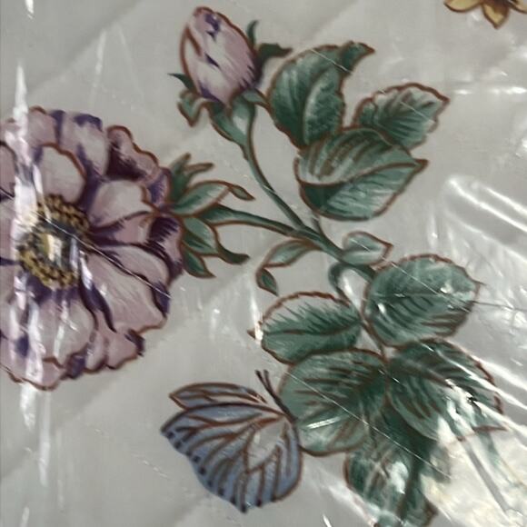 LENOX DECORATIVE NWT TABLE RUNNER 14X70 (36cm X 178 cm) - Picture 5 of 6